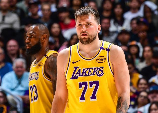 250428-lebron-james-luka-doncic-ew-533p-533589.jpg